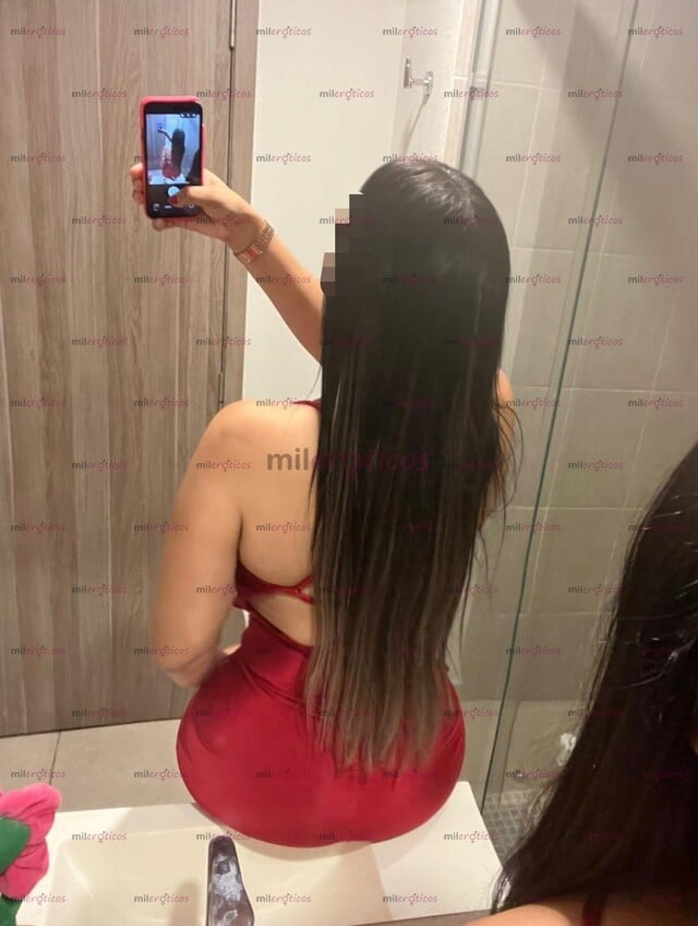 FOTOS DE ! DESEO SENTIR TUS BESOS POR TODO MI CUERPO, HACIÉNDOME TUYA COMPLETAMENTE EN LA