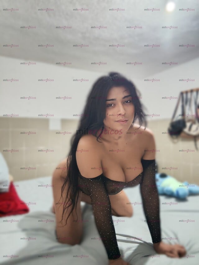 FOTOS DE JOVENCITA CON UN RICO CARAMELO PARA COMPLACERTE TUS FANTASÍAS