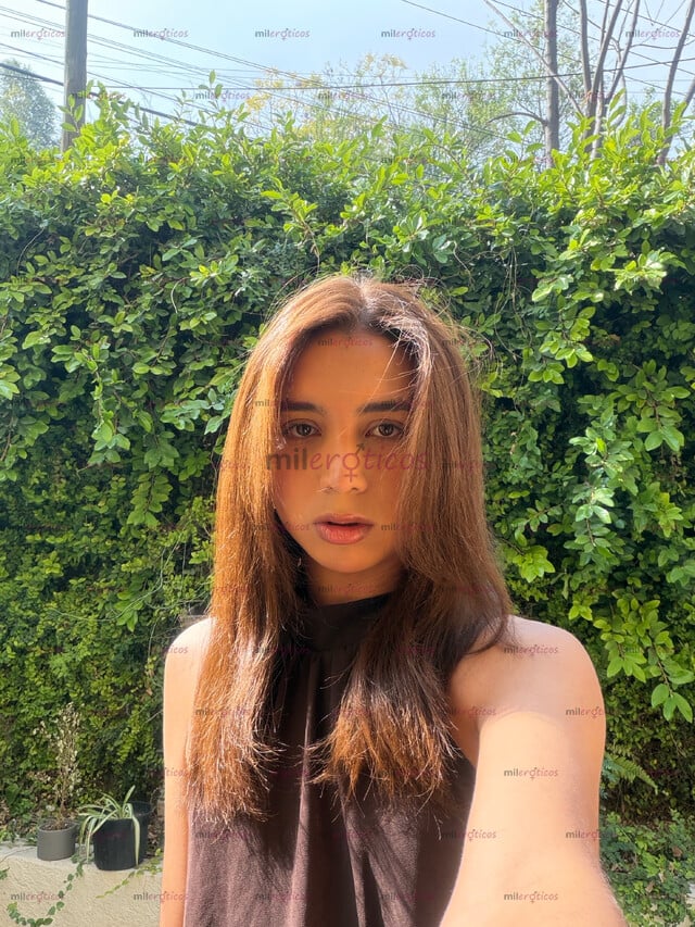 FOTOS DE 23 AÑOS, FEMENINA Y DE TRATO DULCE. DISFRUTO CONOCER PERSONAS Y CREAR MOMENTOS E