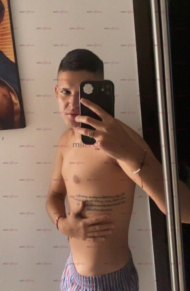 FOTOS DE JOVEN CALEÑO VERSATIL ARRECHO ÚLTIMOS DÍAS !!!