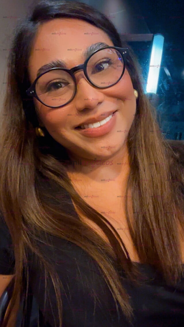 FOTOS DE HERMOSA MORENA CON ROSTRO DE MUJER, EN TU CIUDAD