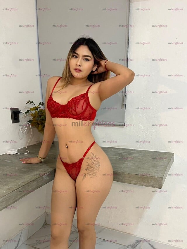 FOTOS DE RUBIA UNIVERSITARIA NUEVA EN EL AMBIENTE AMOR DOY TRATO DE NOVIOS Y BESITOS