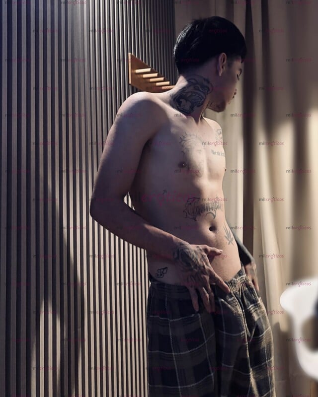 FOTOS DE GUERITO TATUADO HOT, VEN TE VOY A COGER BIEN RICO