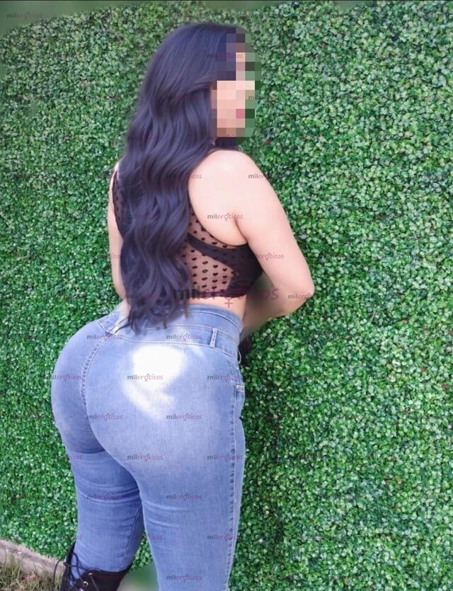 FOTOS DE MUÑECA DE CURVAS EXUBERANTES, LISTA PARA UN ENCUENTRO INOLVIDABLE.