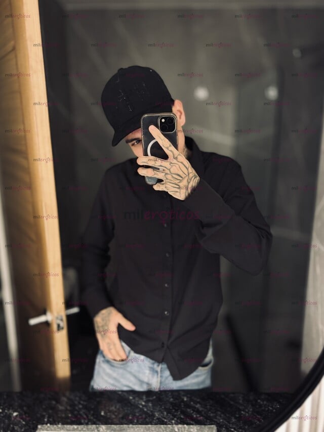 FOTOS DE GUERITO TATUADO HOT, VEN TE VOY A COGER BIEN RICO