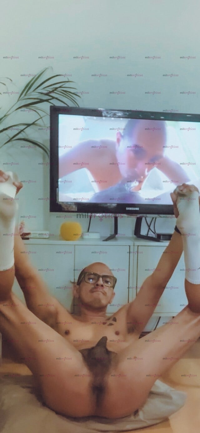 FOTOS DE PASIVO COMPLACIENTE, OBEDIENTE Y SUMISO. MI OBJETIVO ES ATENERTE A TI