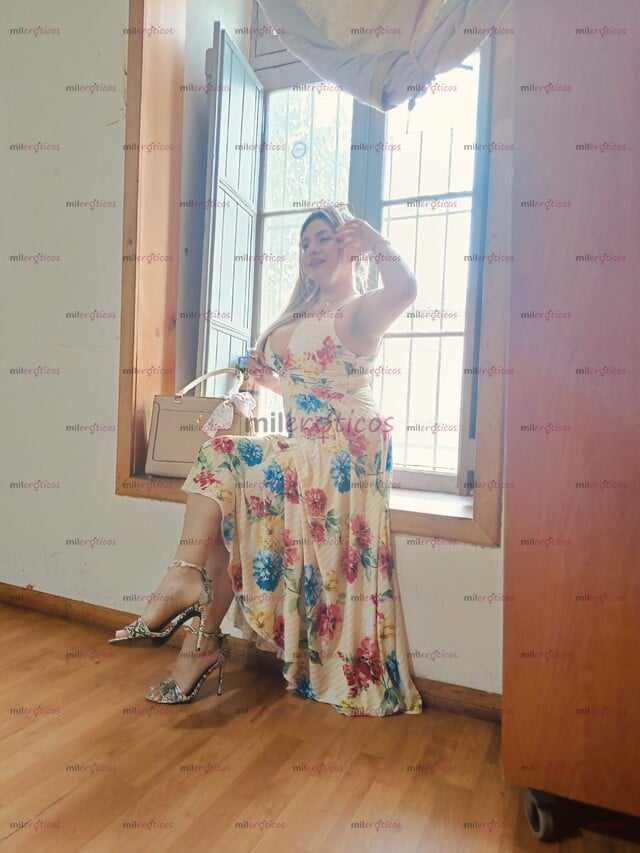 FOTOS DE GABI EXOTICA ROLITA CON EXCELENTE ACTITUD MUY FEMENINA