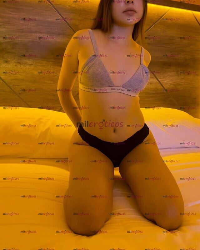 FOTOS DE MOLLY TAPATÍA 19 AÑOS DISPONIBLE PARA ENCUENTRO
