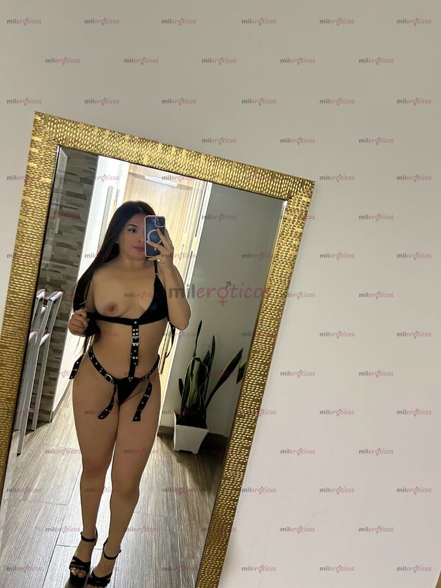 FOTOS DE DE PASO EN TU CUIDAD , DIVINA MUJER , CUERPO NATURAL ,SOFISTICADO, ESTRECHITA