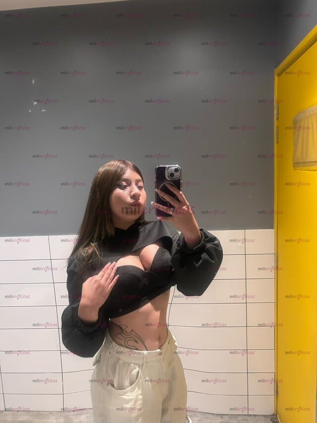 FOTOS DE UNA ZORRA QUIERE CHUPARTELO TODO Y QUE TE VENGAS EN SU BOCA VIRTUAL