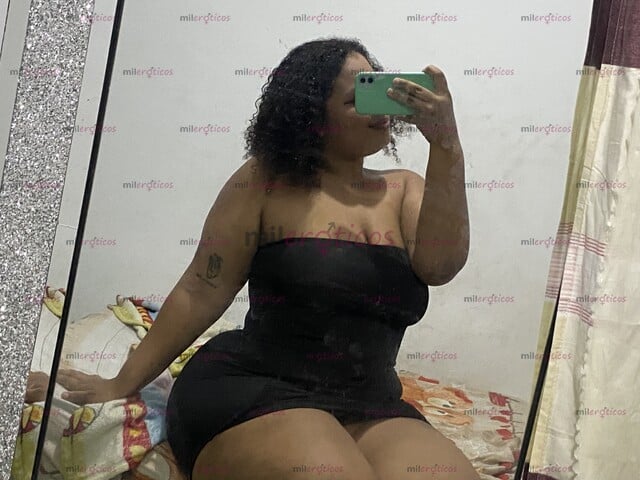 FOTOS DE RIKA MORENITA, CON CULO GRANDE Y NATURAL, LLENA DE MUCHA PASIÓN PARA TI