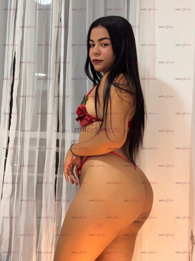 FOTOS DE PIERNONA PELINEGRA CURVAS LINDAS TETONA PARA TI