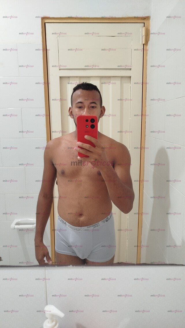 FOTOS DE HOLA. SOY UN JOVEN SERIO, EDUCADO, BIEN PRESENTABLE, VARONIL, CONFIAB