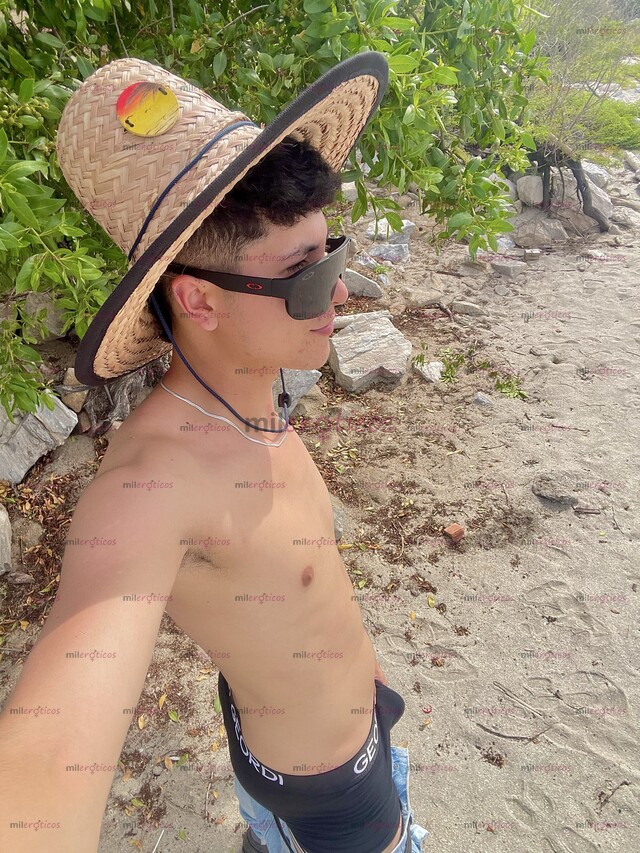 FOTOS DE JOVEN PAISA VERGON LECHERO CONTENIDO EXCLUSIVO