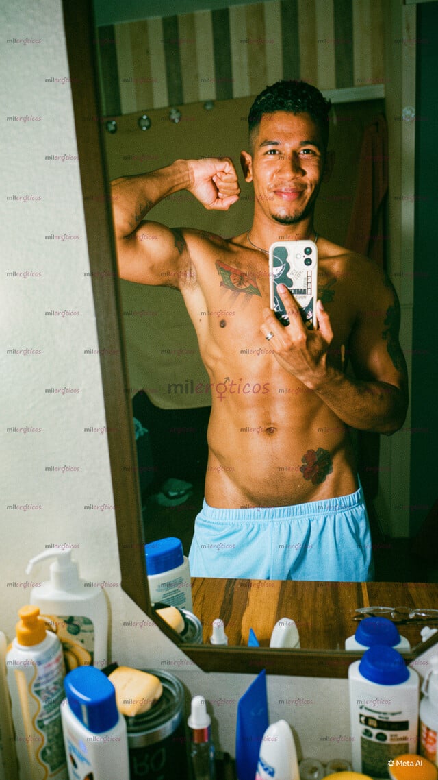 FOTOS DE HOLA SOY ALBERT JOVEN DE 23 AÑOS MASAJISTA EROTICO Y GUAPO