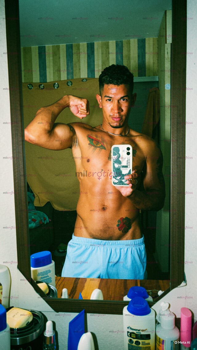 FOTOS DE HOLA SOY ALBERT JOVEN DE 23 AÑOS MASAJISTA EROTICO Y GUAPO