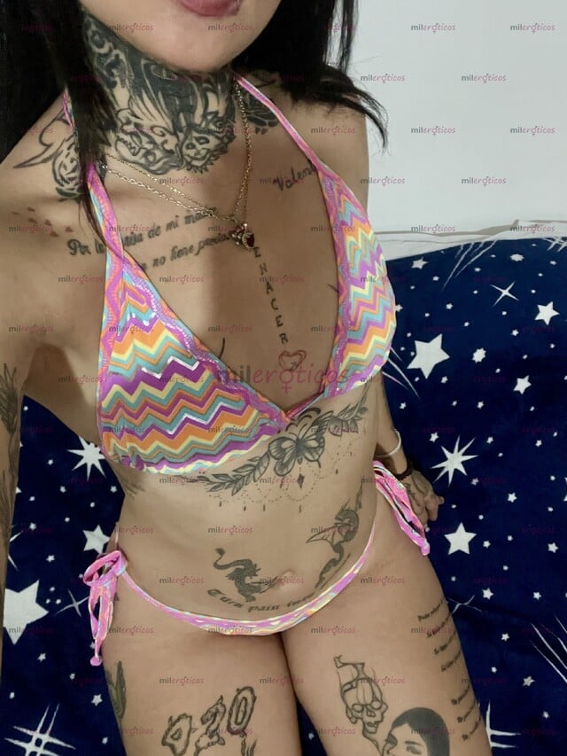FOTOS DE SHAROL FLACA TATUADA SEXY ARDIENTE CON UN CULO RICO Y NATURAL