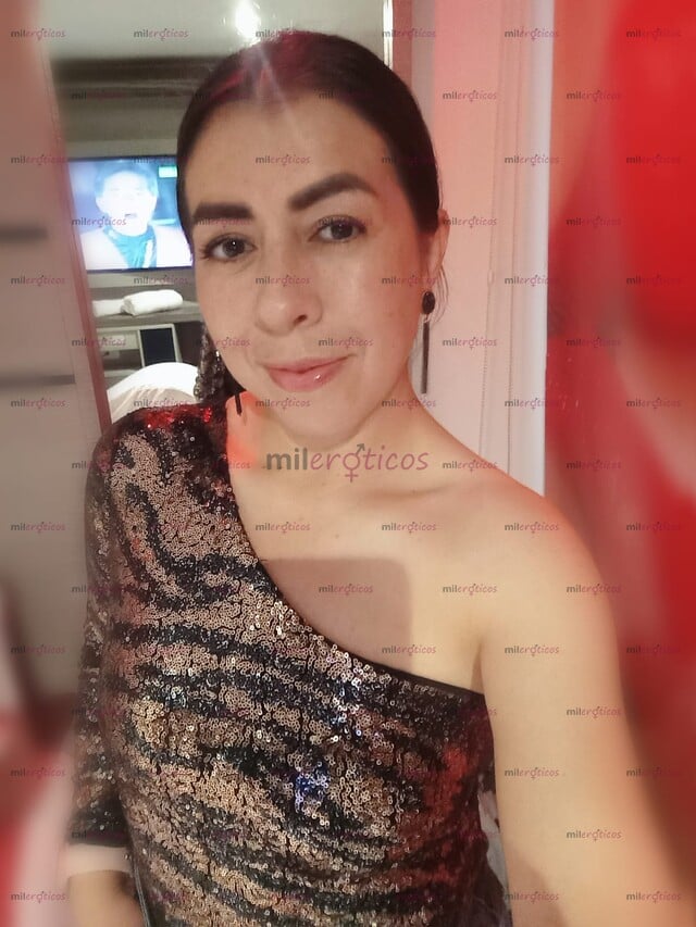 FOTOS DE SOY MARÍA VICTORIA, UNA MUJER MADURA, DULCE Y NATURAL.