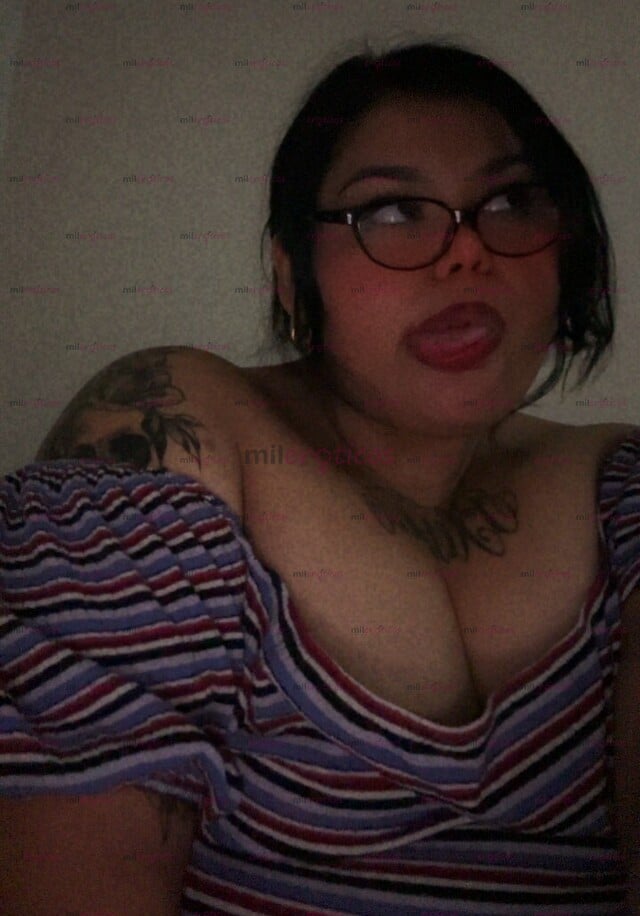 FOTOS DE ESTUDIANTE BBW SUMISA, CULONA, PIERNONA Y CON MUCHA CARNE, GARGANTA PROFUNDA