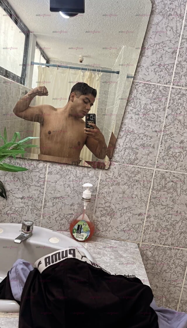 FOTOS DE COSTEÑO DISPUESTO A CUMPLIR TUS FANTASÍAS :)
