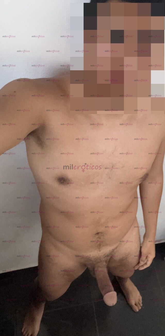 FOTOS DE CHICO UNIVERSITARIO LLENO DE COLAGENO PARA COMPLACERTE 100% HETEROSEXUAL