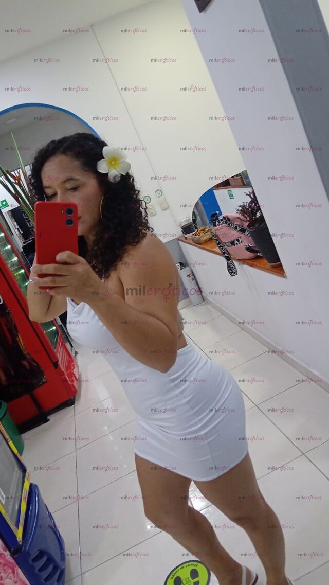 FOTOS DE HERMOSA MADURITA EXPERTA CON PRIMERIZOZ Y ADULTOS