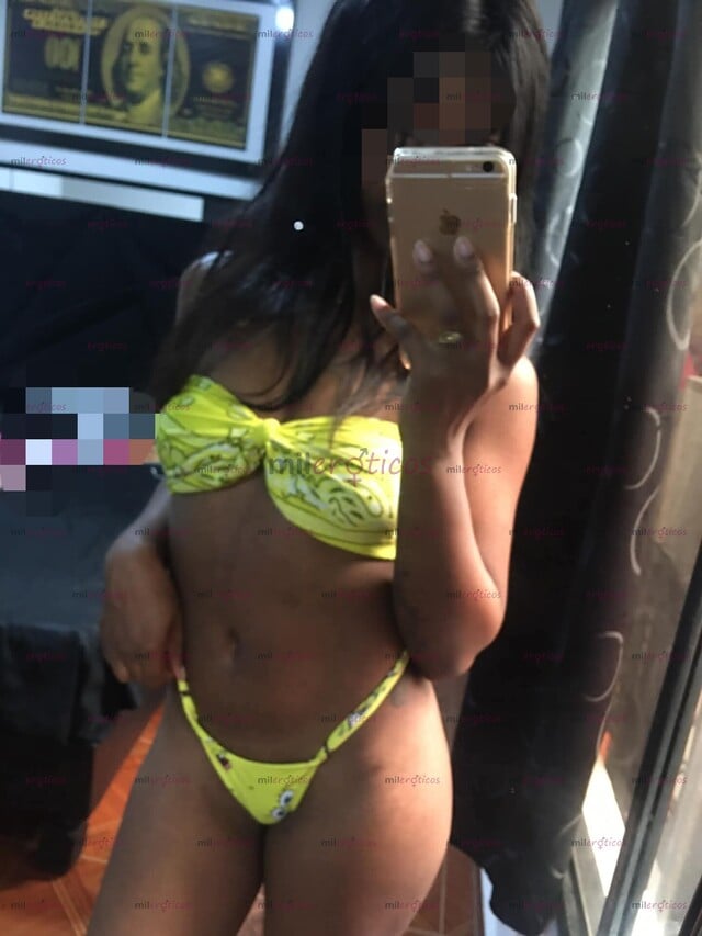 FOTOS DE HERMOSA NEGRA DE 19 AÑITOS BIEN ARRECHITA AL SUR DE CALI