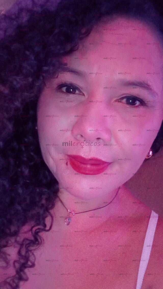 FOTOS DE HERMOSA MADURITA EXPERTA CON PRIMERIZOZ Y ADULTOS