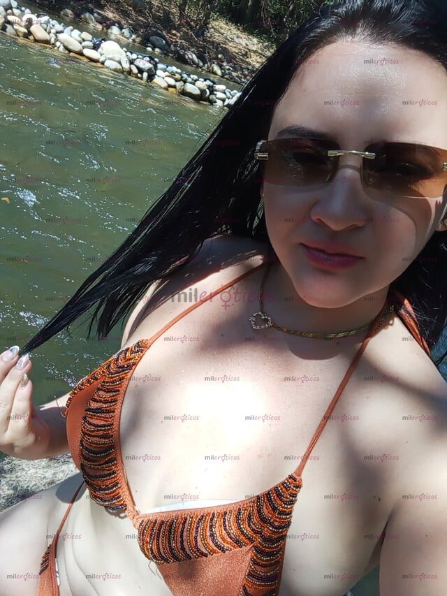 FOTOS DE SANTANDEREANA ARRECHA CON GANAS DE BUENA VERGA VEN Y TE LA MOJO RICO BABOSITA