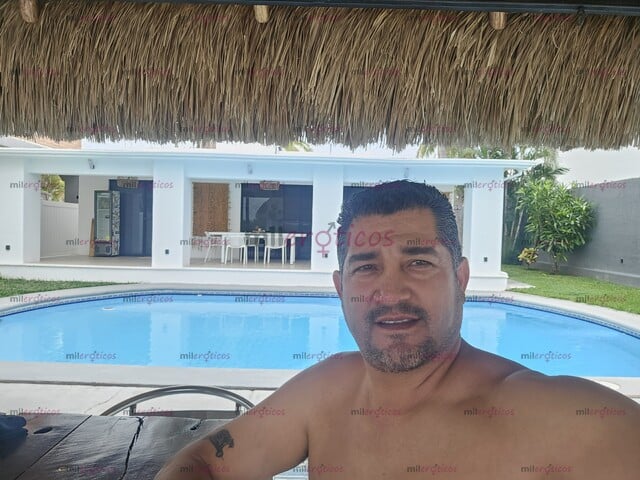 FOTOS DE MASAJISTA PROFESIONAL EN TU CIUDAD DATE EL PLACER DE RECIVIR UN DELOCIOSO MASAJ