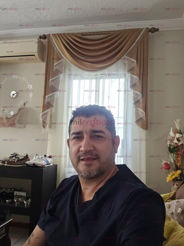 FOTOS DE MASAJISTA PROFESIONAL EN TU CIUDAD DATE EL PLACER DE RECIVIR UN DELOCIOSO MASAJ