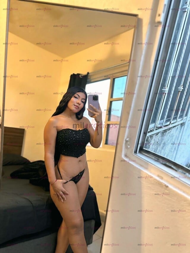 FOTOS DE HOLA AMORES SOY UNA SEXY COLOMBIANA RECIÉN LLEGADA A PLAYA