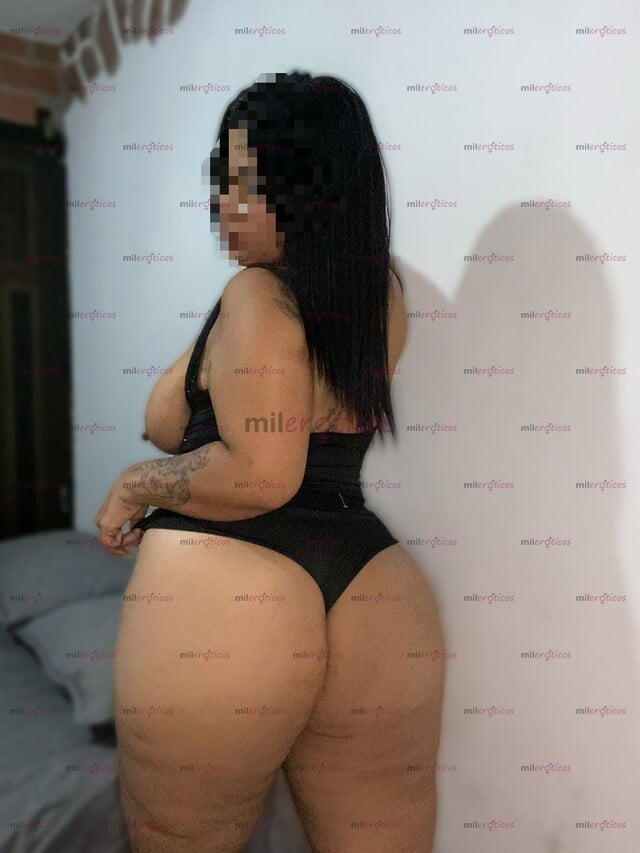 FOTOS DE HERMOSA SCORT TETONA TALLA 42 VEN Y DISFRUTAS DE MIS RICAS TETAS