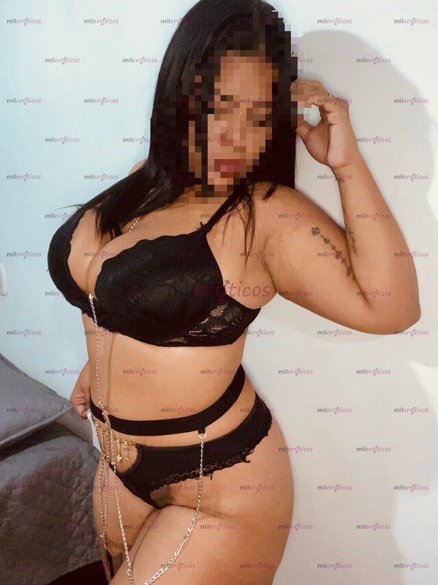 FOTOS DE HERMOSA SCORT TETONA TALLA 42 VEN Y DISFRUTAS DE MIS RICAS TETAS