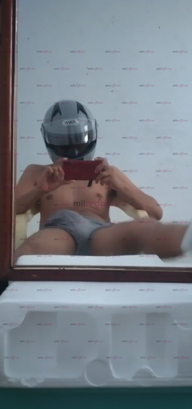 FOTOS DE VERGA JUGUETONA ADICTA A COGER CULOS. PREPARATE PARA UNA BUENA CULEADA.