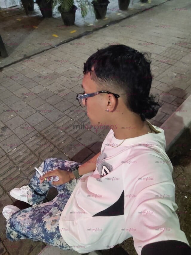 FOTOS DE FLACO VERSÁTIL, DECOMPLICADO Y COMPLACIENTE