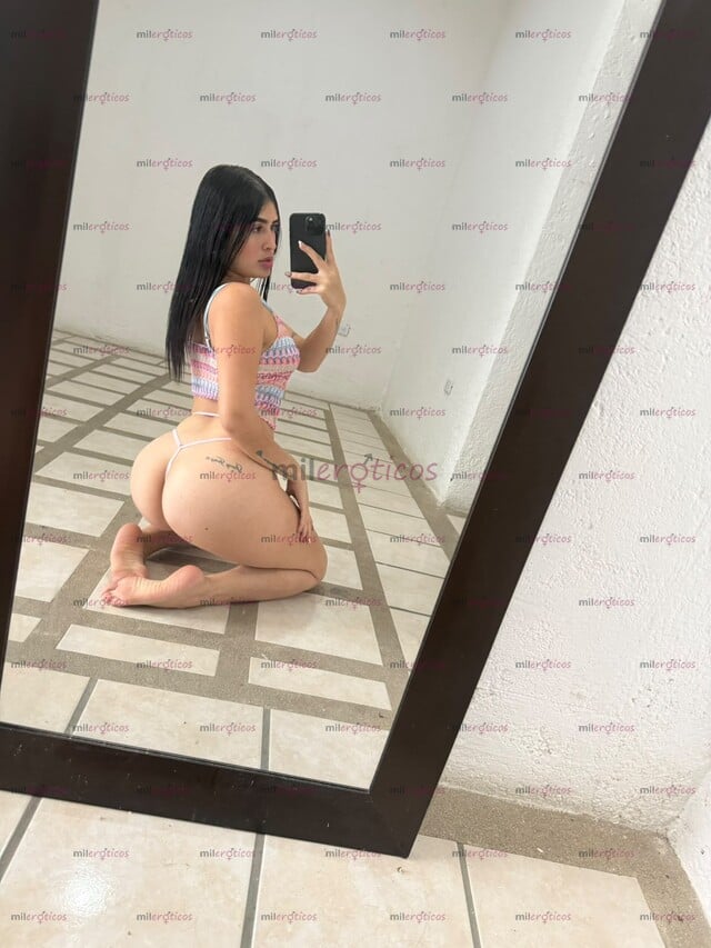 FOTOS DE ZOE, LINDA COLOMBIANA RECIÉN LLEGADA A TU PAÍS