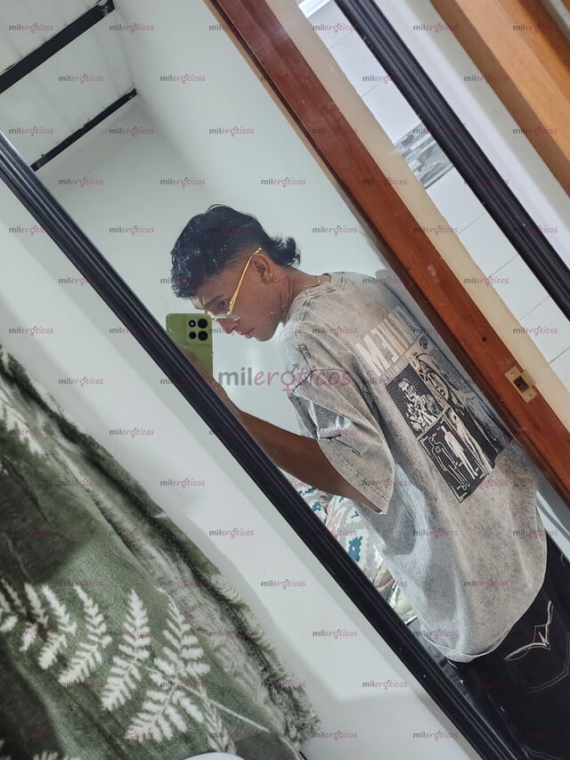 FOTOS DE FLACO VERSÁTIL, DECOMPLICADO Y COMPLACIENTE