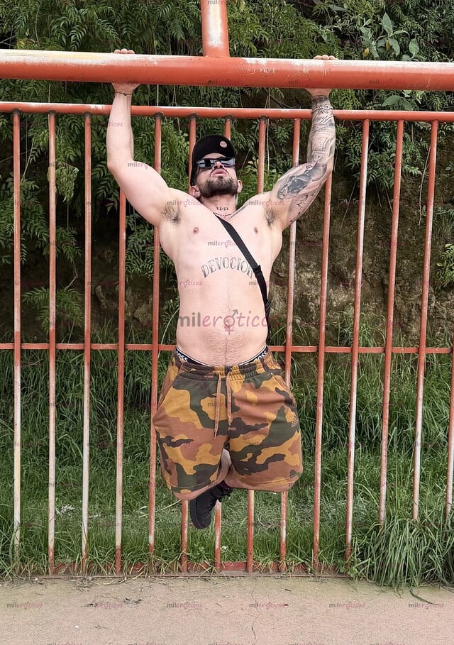 FOTOS DE ESCORT MEXICANO GUAPO Y CON EXCELENTE IMAGEN DE PASO POR LA CIUDAD