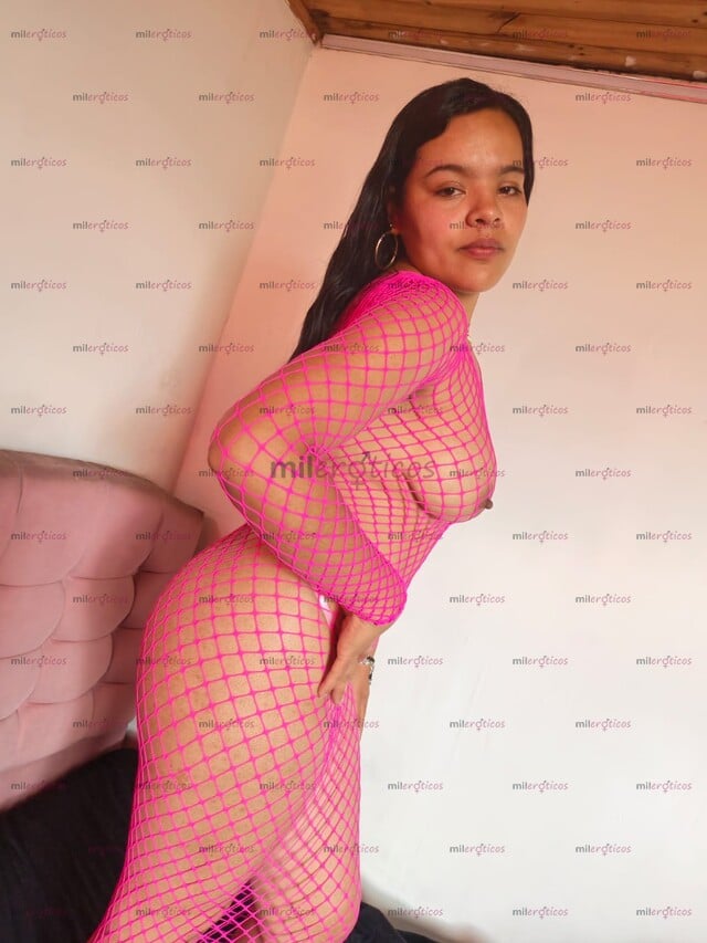 FOTOS DE HERMOSA PAISITA CRESPA CON GANAS DE COMPLACERTE
