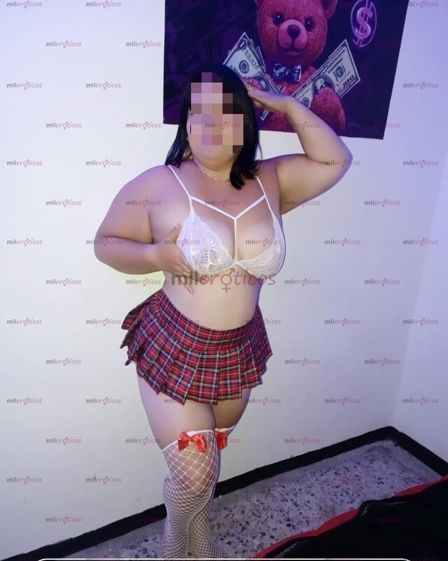 FOTOS DE ESTRECHITA CON UNA VAGINA MUY HINCHADA Y CULITO APRETADO