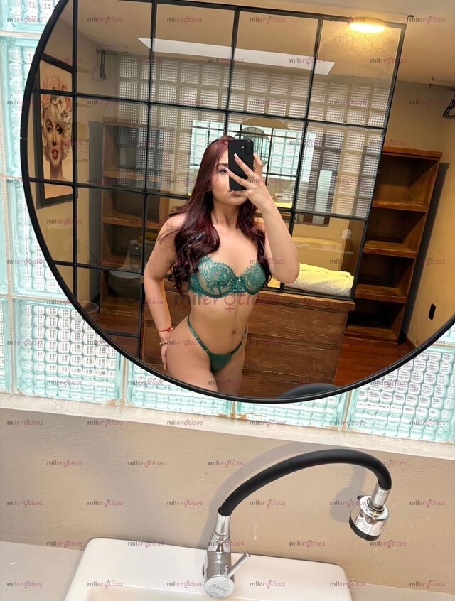 FOTOS DE VALENTINA TU COLOMBIANA SEXY QUIERE PORTARSE MAL