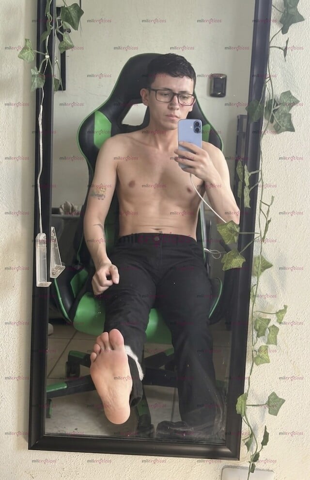 FOTOS DE FLACO MORBOSO Y CALIENTE LISTO PARA COMPLACERTE