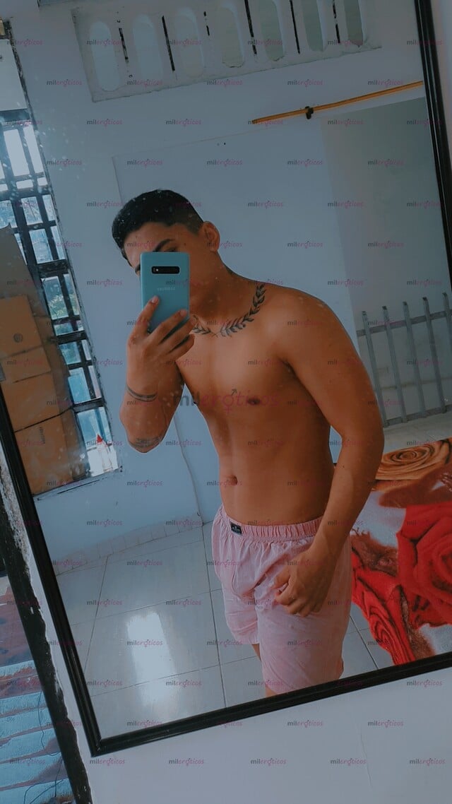 FOTOS DE RECIEN LLEGADO A TU CIUDAD CHICO JOVEN Y ARRECHO