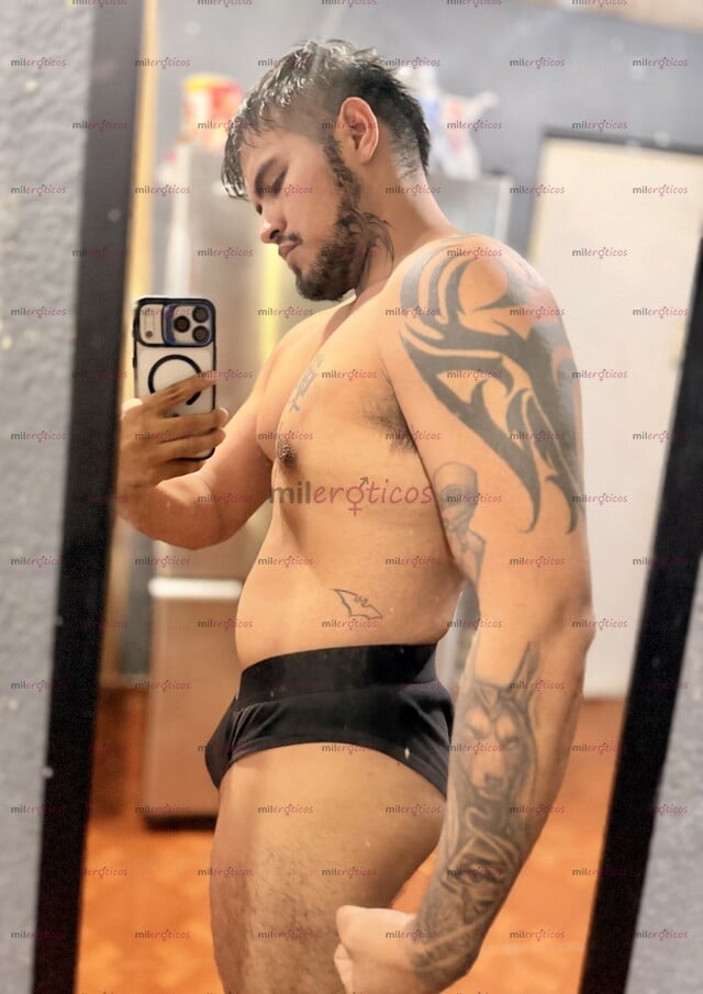 FOTOS DE CHAVO FORNIDO Y DISCRETO A TU DISPOSICIÓN