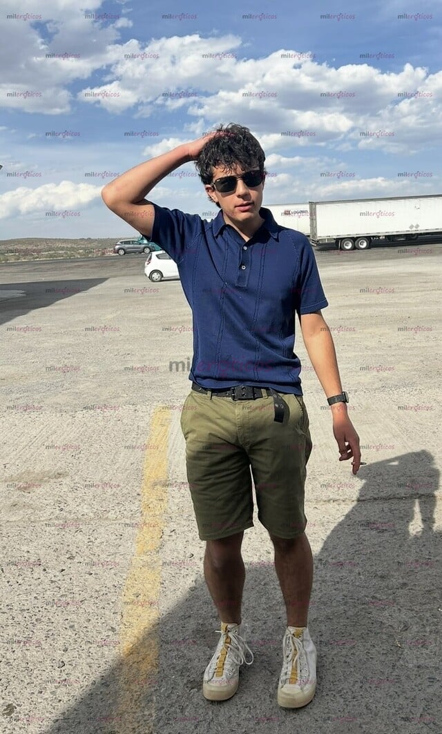 FOTOS DE ESTUDIANTE PASIVO SERVICIAL, EDUCADO Y CALIENTE DISPONIBLE PARA TI