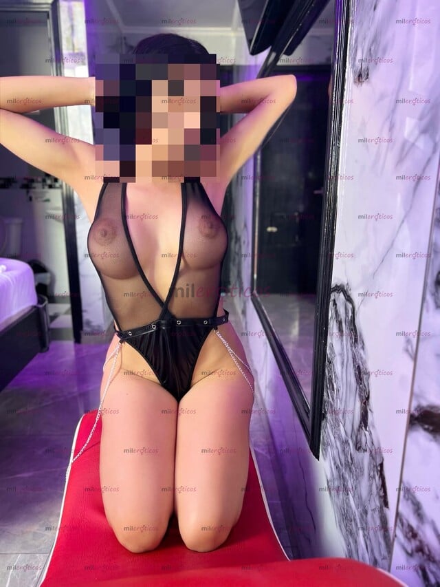 FOTOS DE SOY MELANY UNA JOVENCITA PRECIOSA CON CUERPO DE MODELO RICA Y APRETADITA