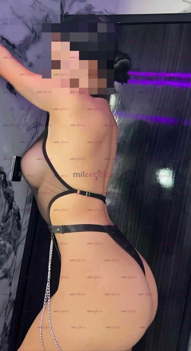 FOTOS DE SOY MELANY UNA JOVENCITA PRECIOSA CON CUERPO DE MODELO RICA Y APRETADITA
