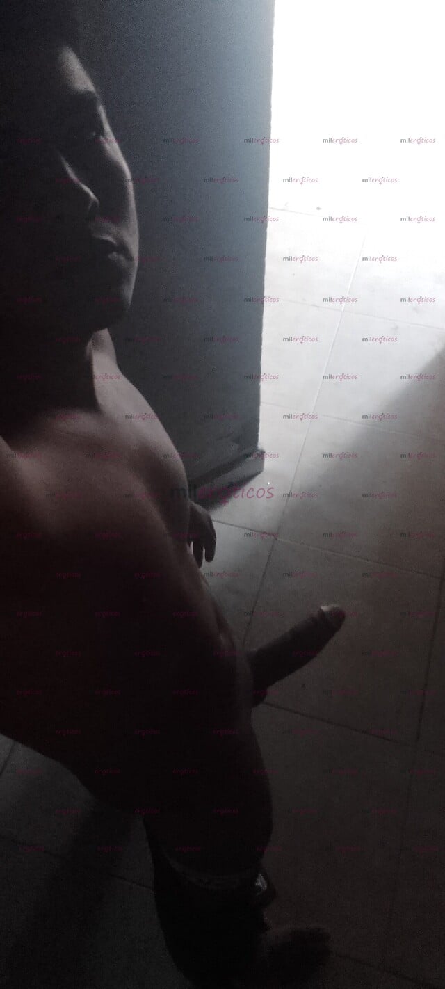 FOTOS DE YO SOY EL MORENO MÁS GUAPO DEL PEDAZO YO SOY LO BUSCAS YO TE ARE MUY FELIZ