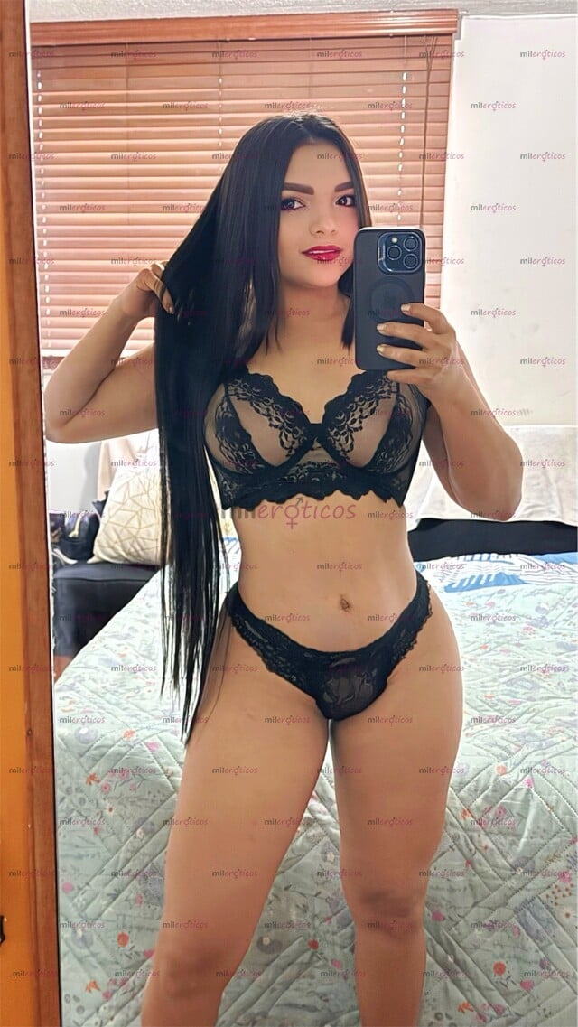 FOTOS DE PELINEGRA HASTA LAS POMPIS, COMPLACIENTE Y AMABLE. QUE TE RELAJA CON UN MASAJE